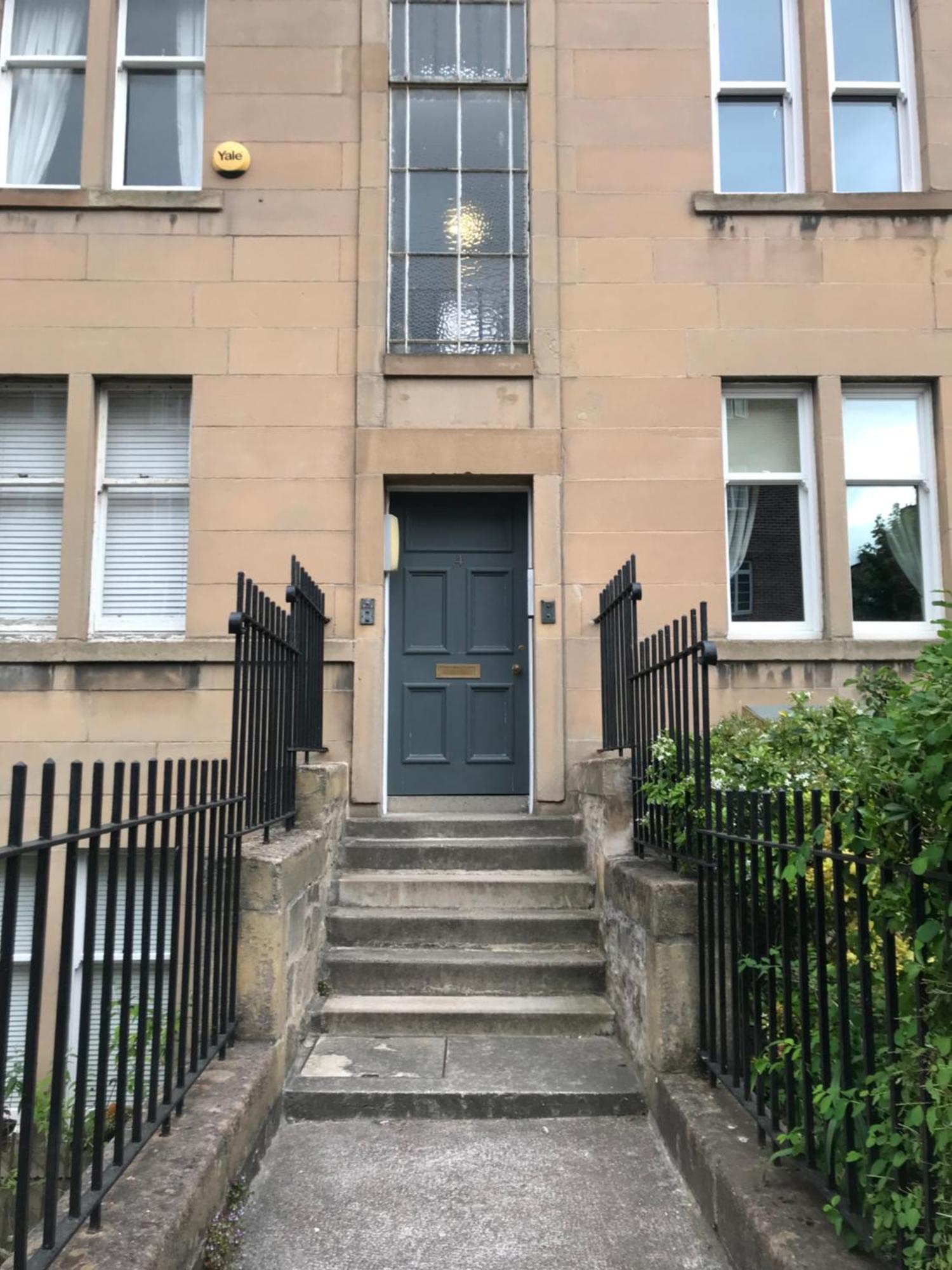 Spacious And Modern 2 Bedroom Flat Near The City Centre EDI Exterior photo